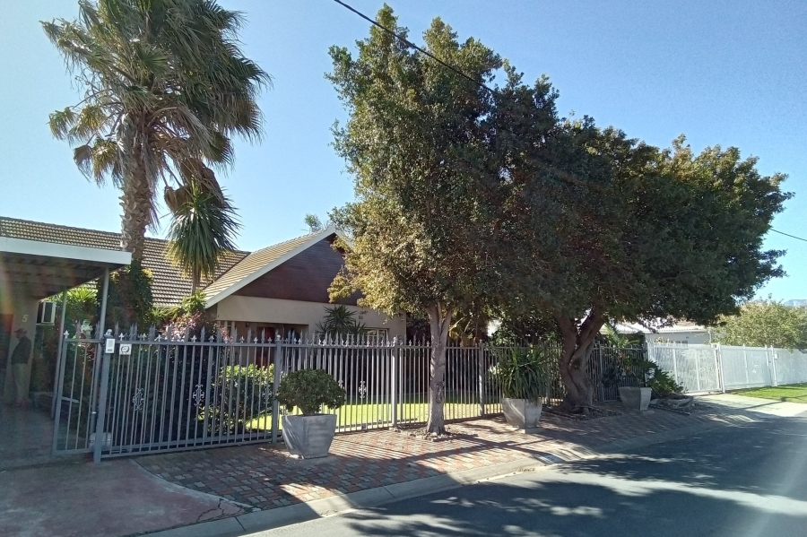 3 Bedroom Property for Sale in Worcester West Western Cape